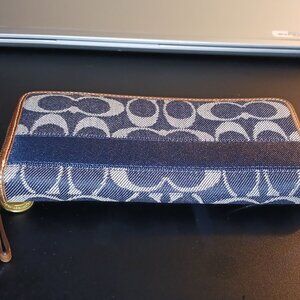 COACH ZIP AROUND LEGACY DENIM SIGNATURE WALLT